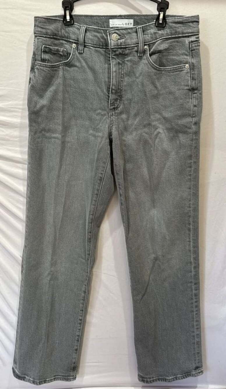 LOFT The Relaxed Straight Jeans Size 26/2 Gray Denim